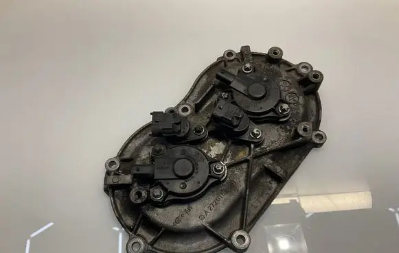 Mercedes-Benz E W211 Timing chain cover A2720150201 2720150201