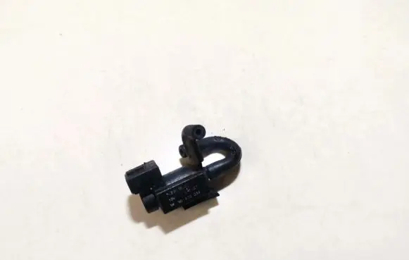 Opel Zafira A Turbo solenoid valve 90530039 04T027