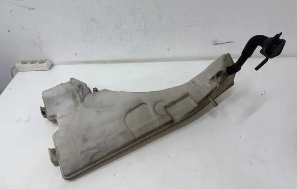 BMW X5 E70 Windshield washer fluid reservoir/tank 7161465