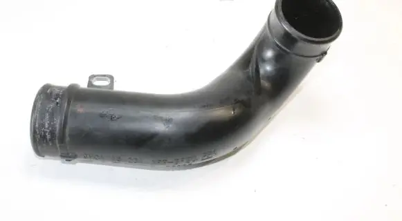 Mazda 6 Air intake hose/pipe SH0113231