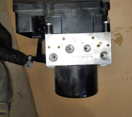 Volvo XC60 ABS control unit/module 31423348