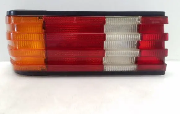 Mercedes-Benz E W124 Rear/tail lights 22072