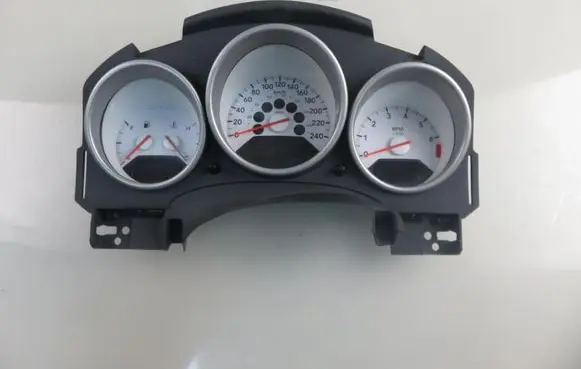 Speedometer (instrument cluster)