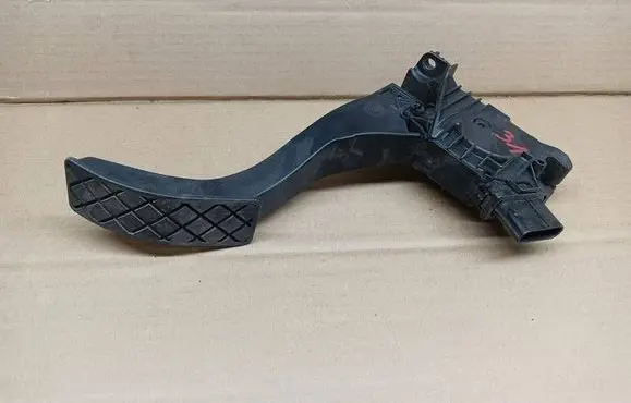 Skoda Octavia Mk4 Accelerator throttle pedal 5Q1723503K 6PV01062181