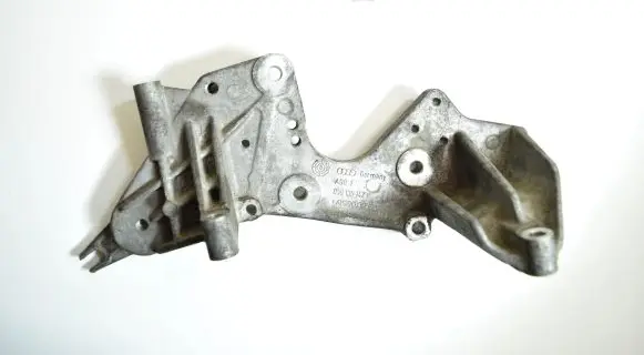 Audi A6 S6 C5 4B Fuel pump bracket 059130147P