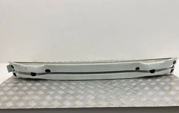Volvo V40 Front bumper cross member 31776334