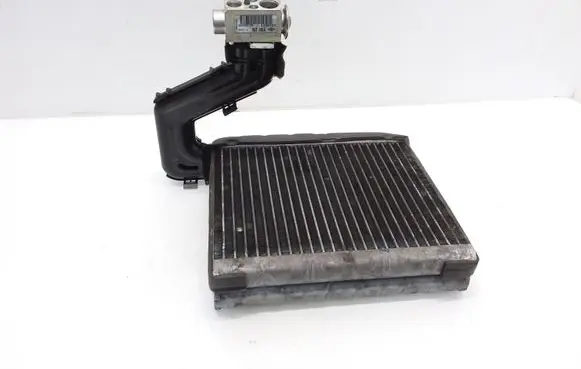 Air conditioning (A/C) radiator (interior)