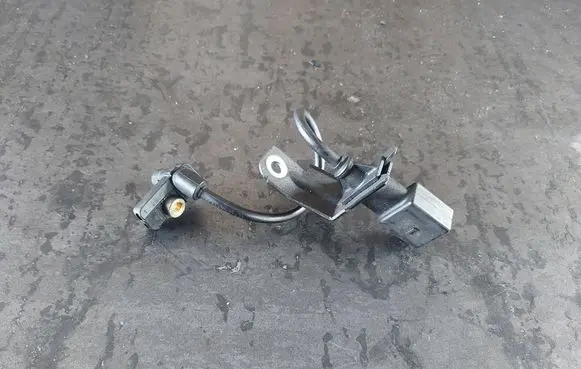 BMW 3 E46 Crankshaft position sensor 0281002477