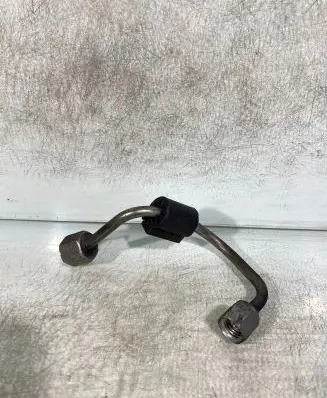 Fuel injector supply line/pipe