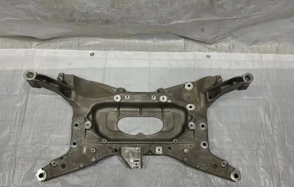 Land Rover Discovery 5 Front axle beam K8D2-5C145-CC