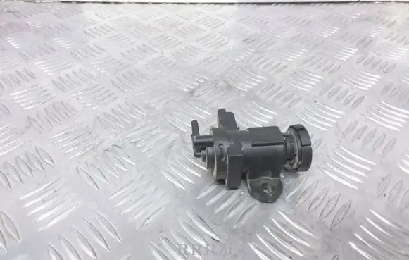 Citroen C5 Turbo solenoid valve 9635704380 0928400414