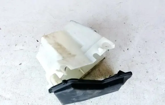 BMW X3 E83 Fuse box cover