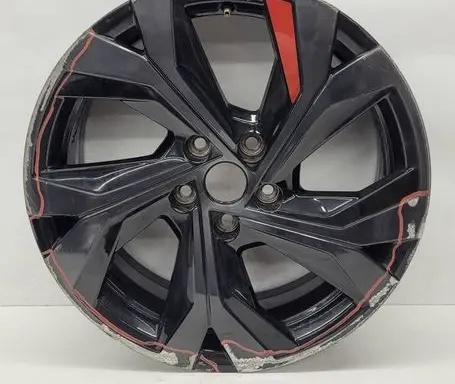R18 alloy rim