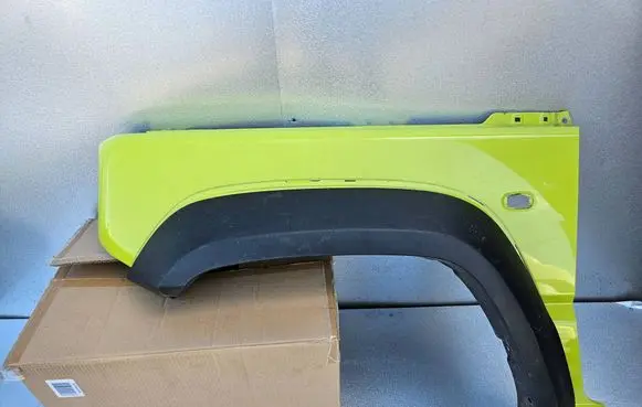 Suzuki Jimny Fender