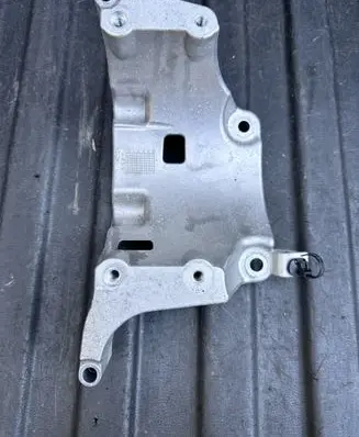 Volvo V60 Generator/alternator bracket 31480101