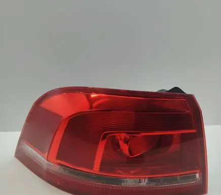 Volkswagen PASSAT B7 Rear/tail lights 3AF945095C
