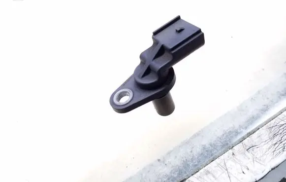 Ford Focus Camshaft position sensor IS4F12K073AA