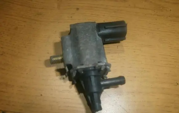 Mazda 626 Turbo solenoid valve k5t48072