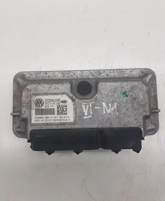 Volkswagen Golf VI Engine control unit/module 03C906024BD