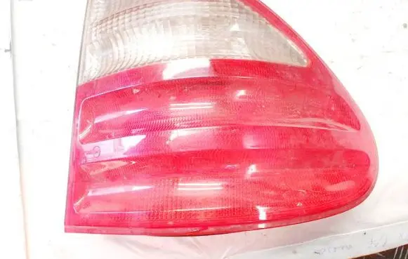 Mercedes-Benz E W210 Rear/tail lights A2108205464 324128R