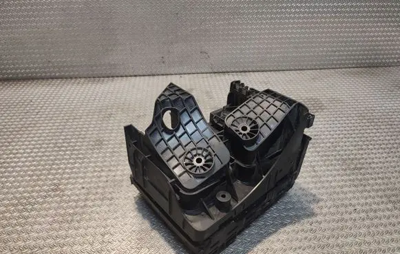 Volkswagen Caddy Fuse box set 01718130 3L160413