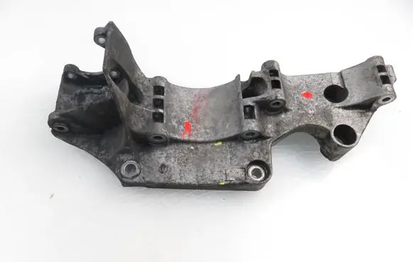 Volkswagen Bora Generator/alternator bracket R045903143C