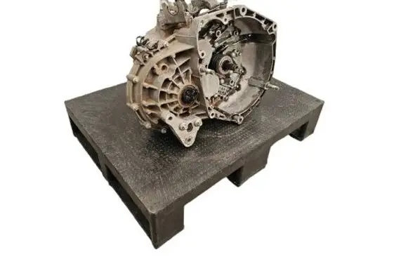 Manual 6 speed gearbox