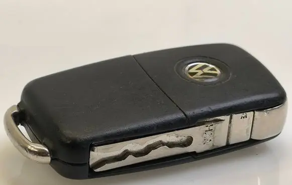 Volkswagen Polo V 6R Ignition key/card 5K0837202 5FA01018000