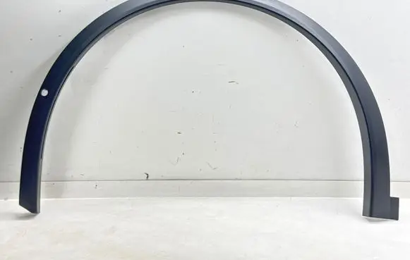 Tesla Model X Front arch trim 103528800P