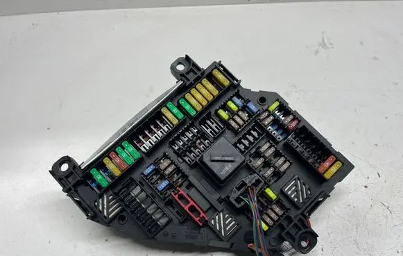 BMW X3 F25 Fuse module 9315151 317033454