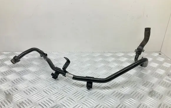 Engine coolant pipe/hose