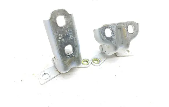 Rear door hinge set