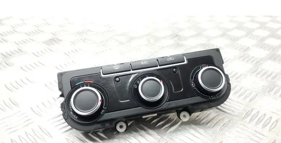 Volkswagen Jetta VI Climate control unit 7N0907426BG