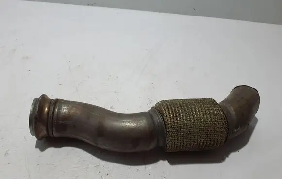 Mercedes-Benz AMG GT 4 x290 w290 Muffler pipe connector clamp 