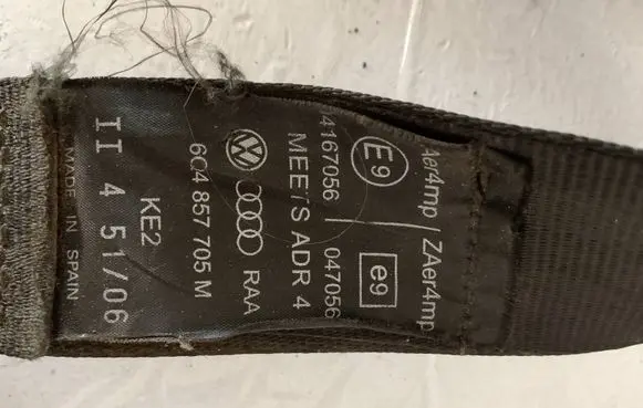 Volkswagen Polo IV 9N3 Front seatbelt 6Q4857705M