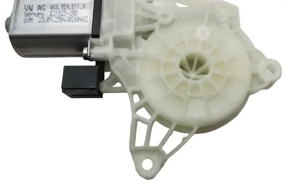 Audi Q3 F3 Front door window regulator motor 4K0959811A