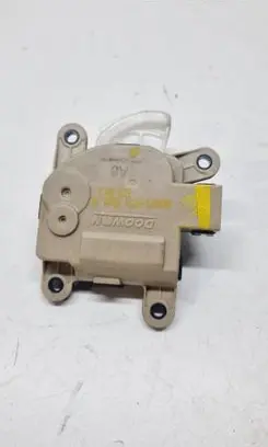 KIA Sorento Air flap motor/actuator 971573T000