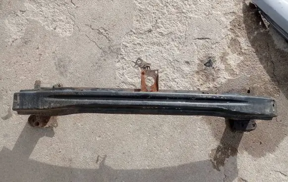 Volkswagen Golf Plus Front bumper cross member