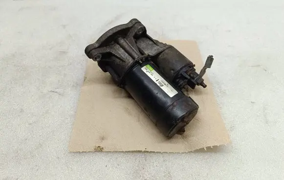 Peugeot 307 Starter motor D6RA572 15B20451AN