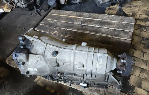 BMW 3 E90 E91 Automatic gearbox 1068401157