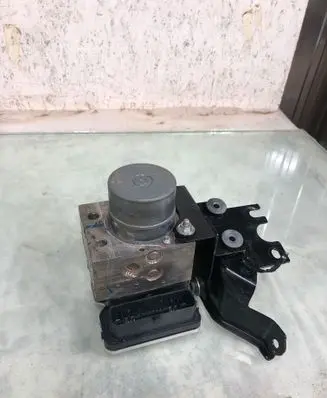 Nissan Qashqai J12 ABS Pump 476606ub0c