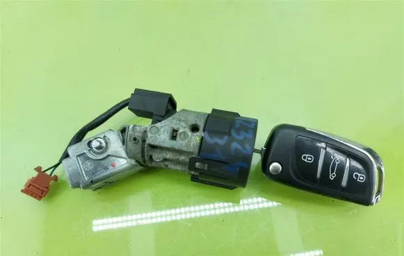 Peugeot 407 Ignition lock N0502455