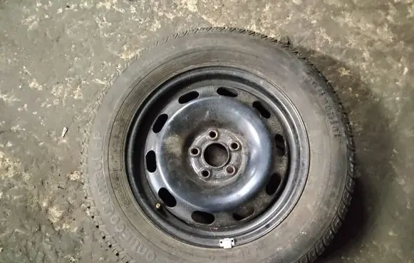Volkswagen Golf IV R15 spare wheel 