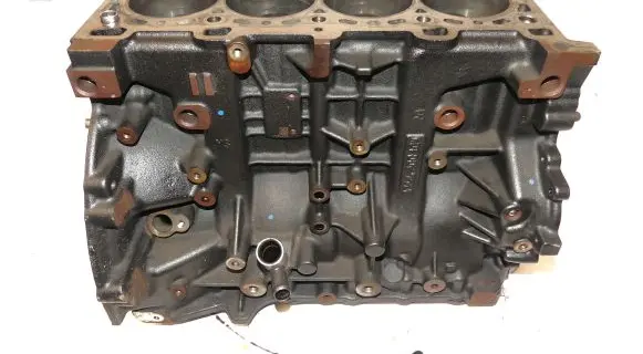 Nissan Navara D23 Engine block 