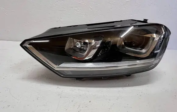 Volkswagen Golf Sportsvan Headlight/headlamp 517941031B 90056421