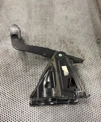 Mercedes-Benz Sprinter W906 Brake pedal A2012920082