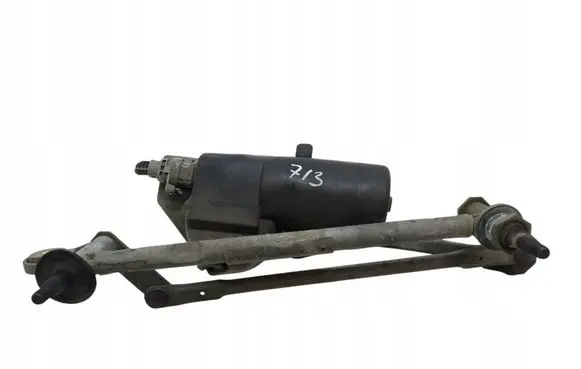 Renault Scenic I Front wiper linkage and motor 3397020563