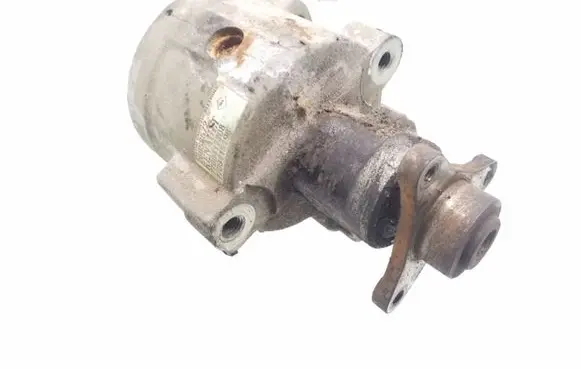 Renault Scenic I Power steering pump 26058572 7700417308 7700415198