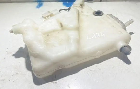 Mercedes-Benz E W211 Windshield washer fluid reservoir/tank 2118601360