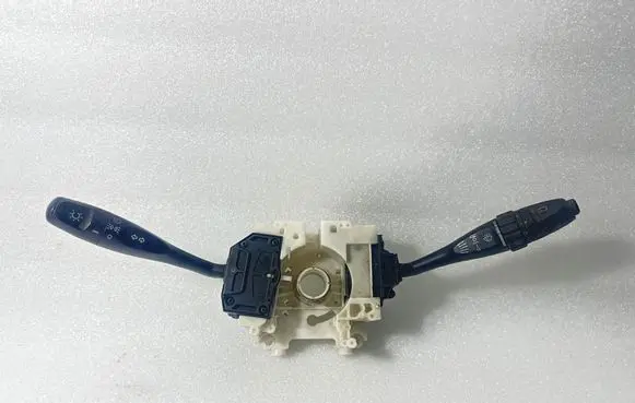 Mitsubishi Carisma Wiper turn signal indicator stalk/switch MR911056